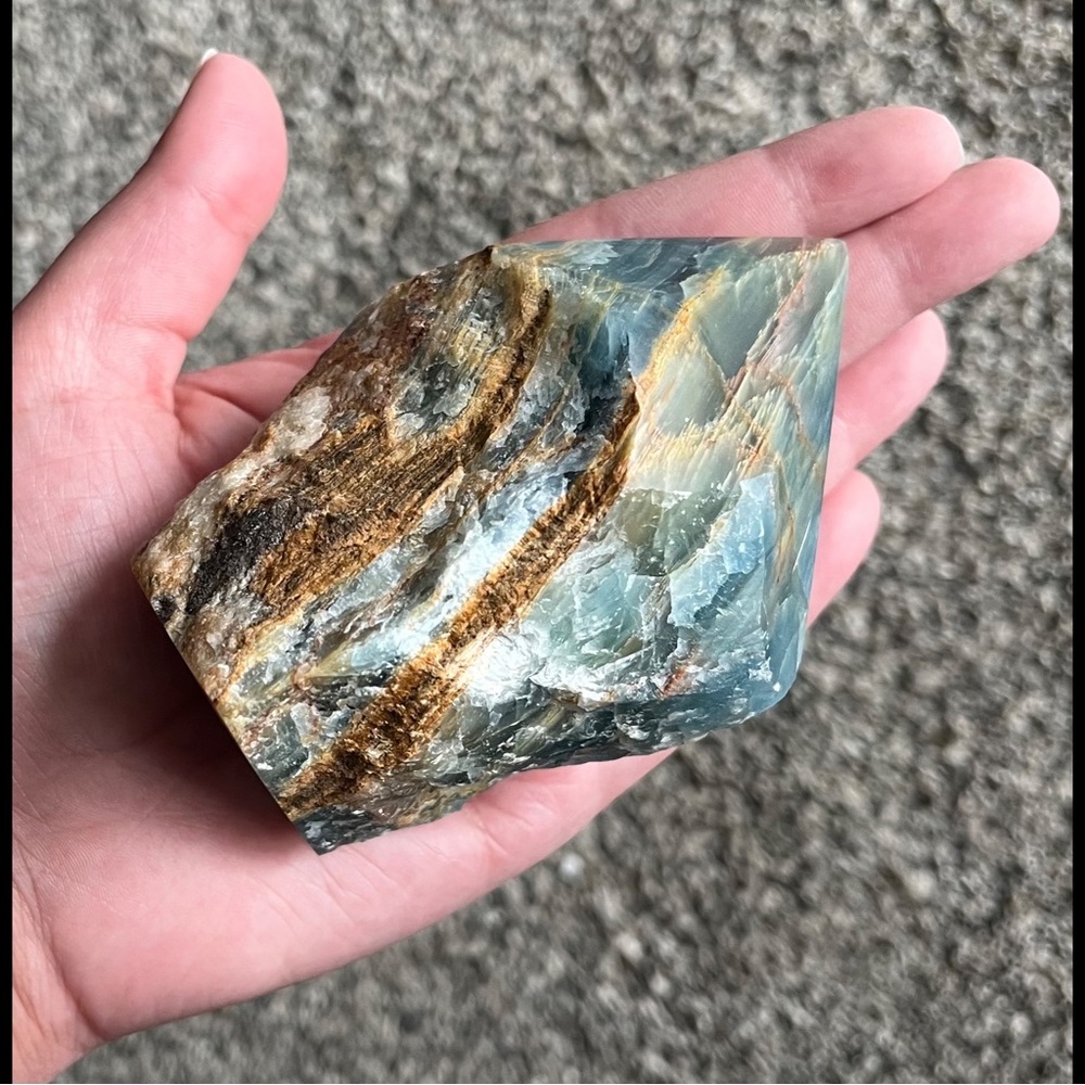 β¨ HP β¨ Lemurian Aquatine Calcite/Brazilian Blue Onyx β¨ Point β¨ - Picture 8 of 13